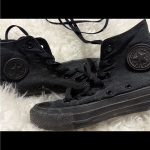 Converse All Black High-Tops